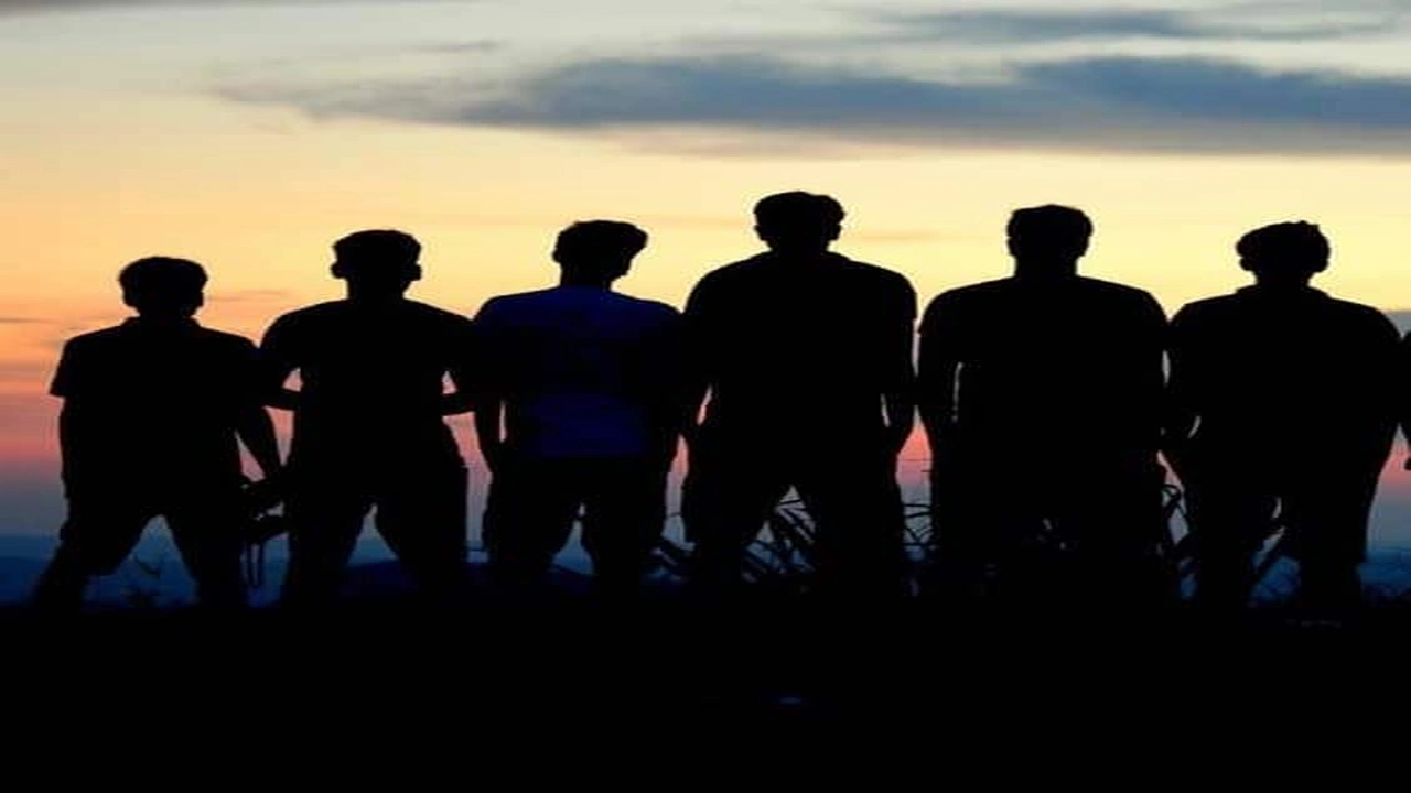 صورة اسماء مجموعات بالانجليزي للاصدقاء