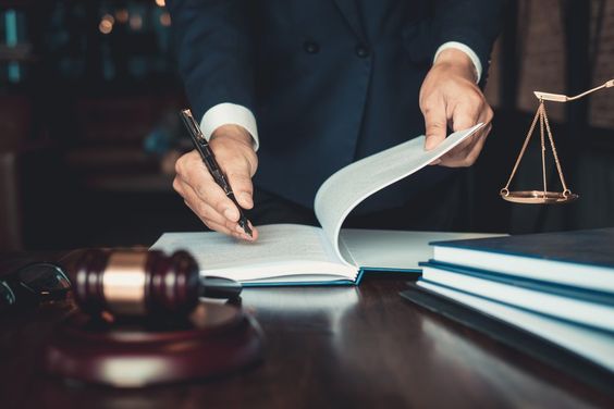 تعبير بالانجليزي عن وظيفة الطيار