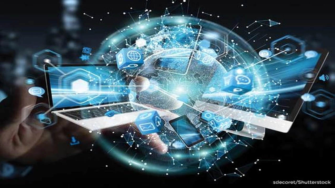 صورة موضوع تعبير عن الانترنت بالانجليزي