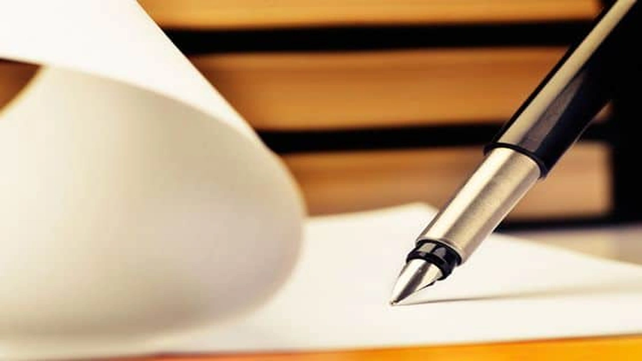 صورة برجراف عن اهمية التكنولوجيا في التعليم بالانجليزي