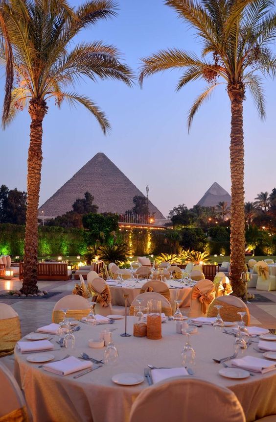 تعبير عن رحلة الى مصر بالانجليزي قصير