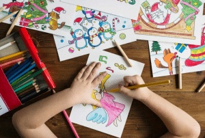 تعبير عن هواية الرسم بالانجليزي