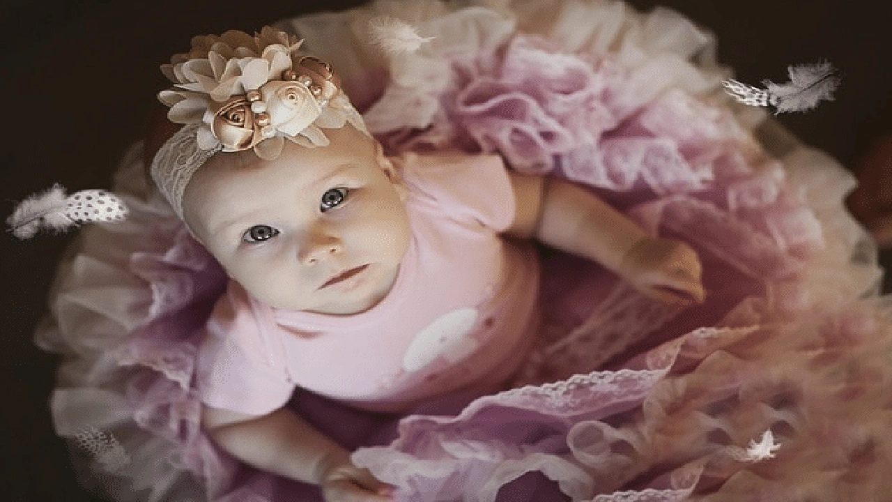 صورة تهنئة مولود جديد انثى بالانجليزي