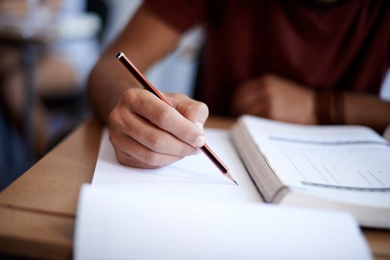 مقدمة وخاتمة انجليزي لأي موضوع