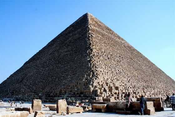 موضوع تعبير بالانجليزي عن الاهرامات
