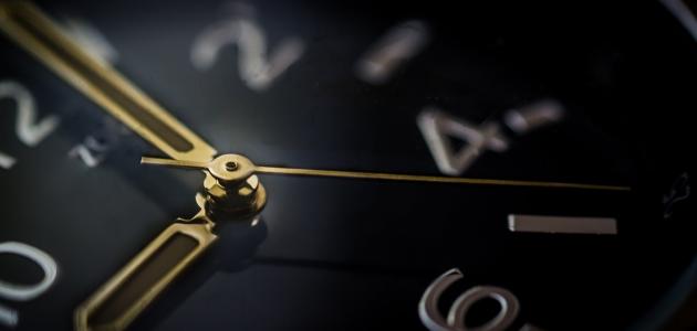 موضوع تعبير عن الوقت باللغة الانجليزية